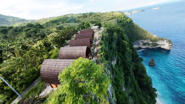 Suwehan Beach Cliff House, Villa, Bar and Restaurant