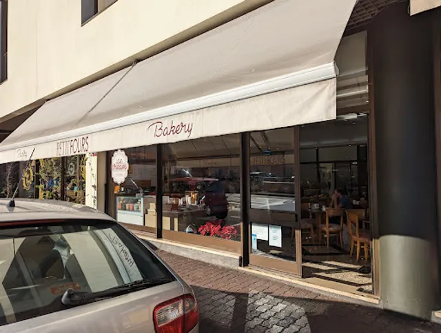 Petit Fours Patisserie