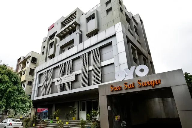 OYO Sree Sai Surya Service Apartment