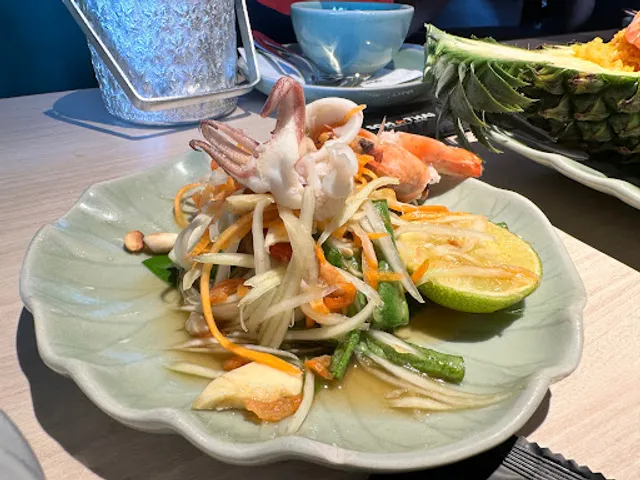 Som Tum Thai - Phan Xích Long