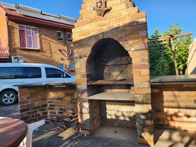 Southy Inn by the Lake