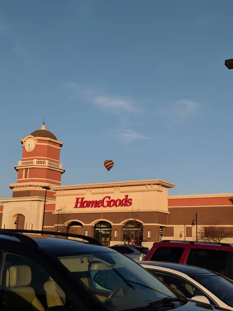 Marshalls & HomeGoods