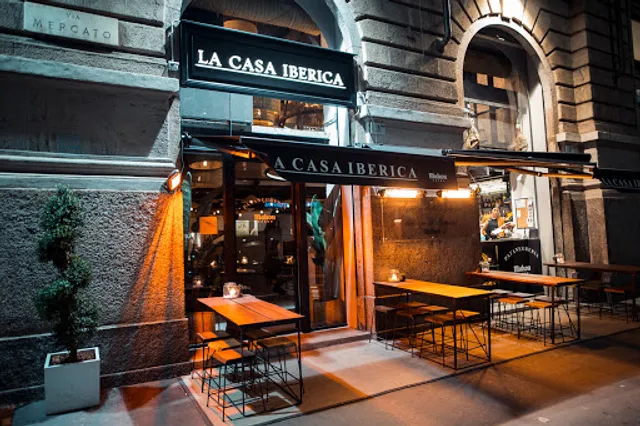 La Casa Iberica - Viale Premuda 1