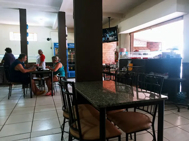 Restaurante serve facil