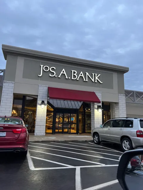 Jos A. Bank