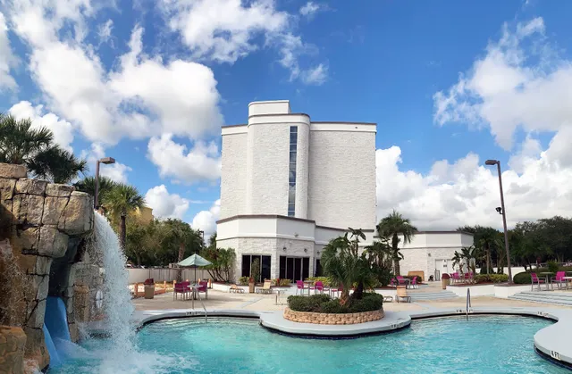 Crowne Plaza Orlando - Lake Buena Vista by IHG