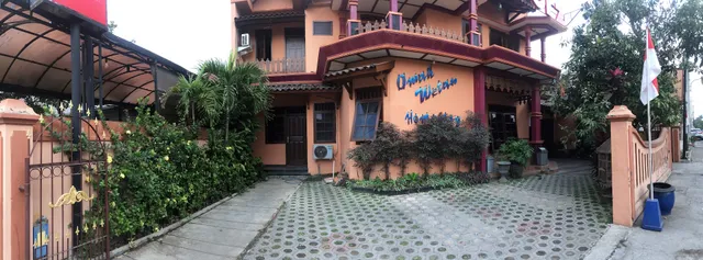 Omah Wetan Homestay