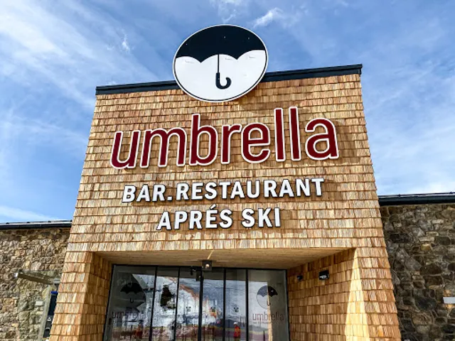 umbrella bar.restaurant