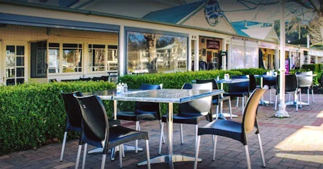 HUNGRY BIRD CAFE - Nicholls, Canberra