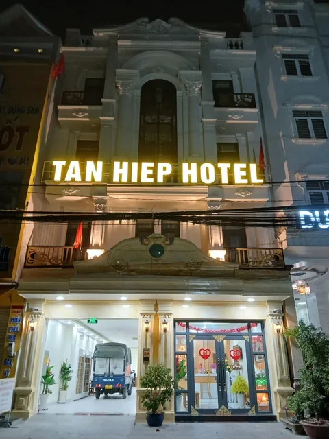 Khách Sạn Tân Hiệp
