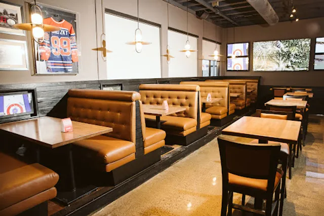 Shoeless Joe's Sports Grill