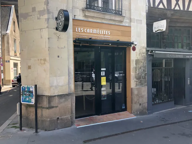 Les Carmélites La Crèmerie