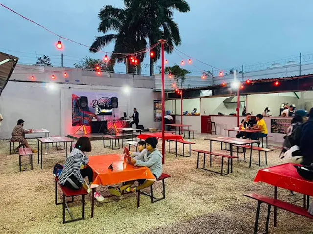 Déjà Vu Food Park