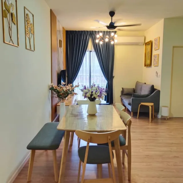 POKDE HOMESTAY SHAH ALAM