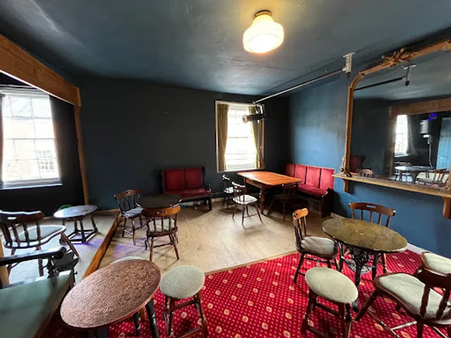 Old Street Tavern and Pepper House Rooms