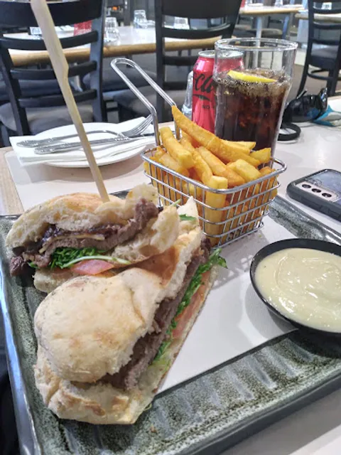 Jack Caddy's Ale Bar & Bistro