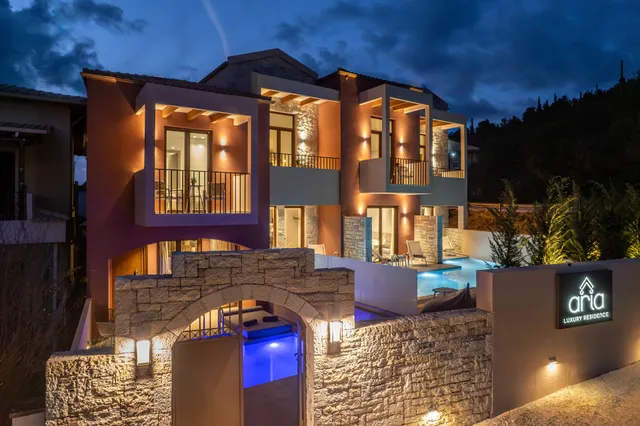 Aria Luxury Residence