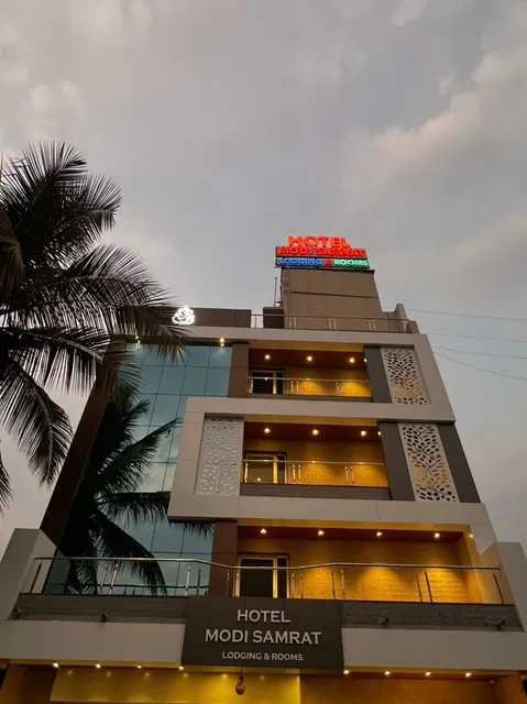 Hotel Modi Samrat