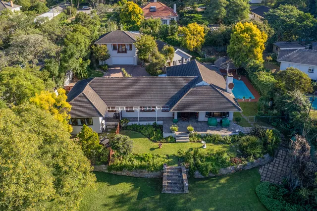 1 On Ross Bed N Breakfast