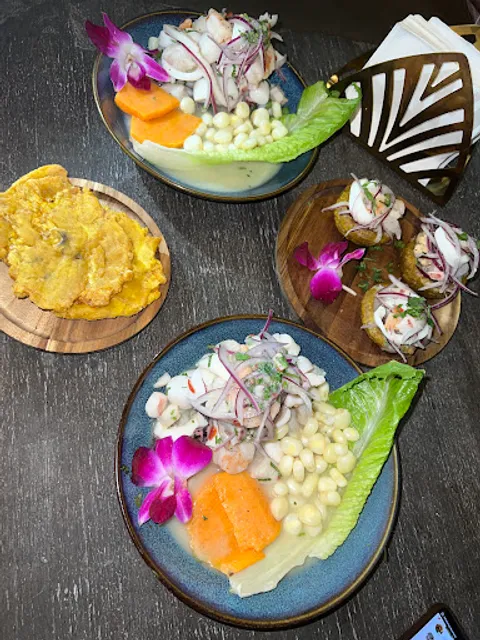 COCO CAFE RESTAURANT & LOUNGE