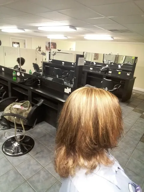 Elite School of Cosmetology - Panama City