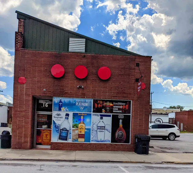 Fox’s Liquor Store