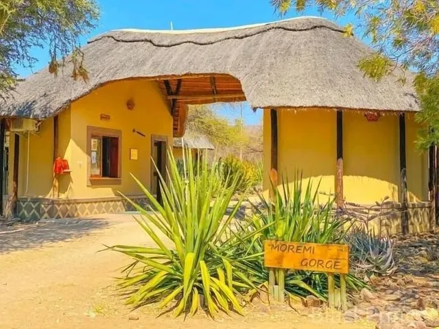 Goo-Moremi Gorge Resort