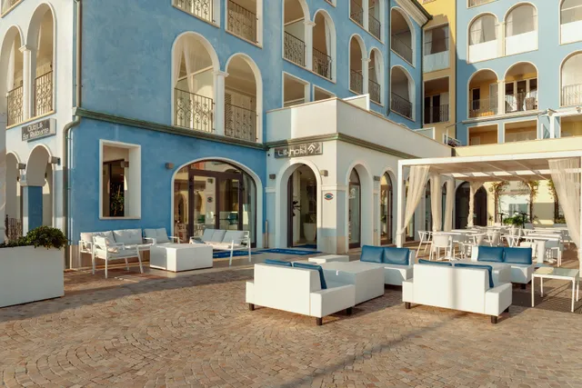 Life Hotel Seaview & Spa