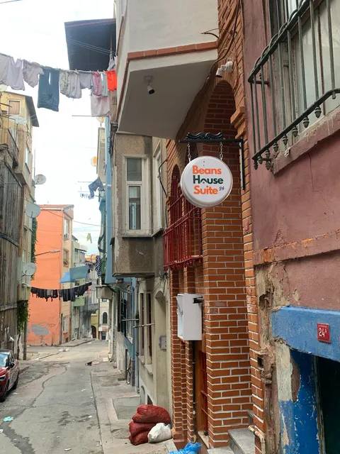 Beans House Suite 26