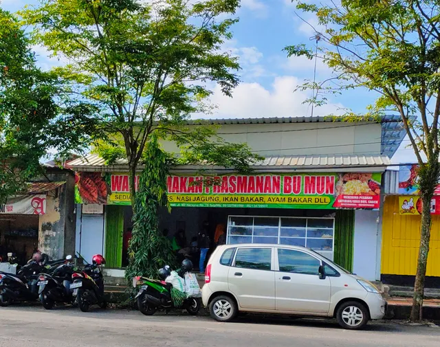 Bu Mun's Buffet Restaurant