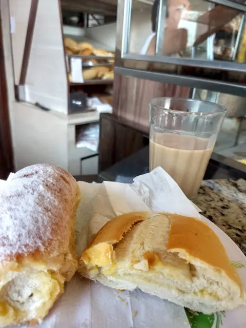Padaria e Confeitaria São José