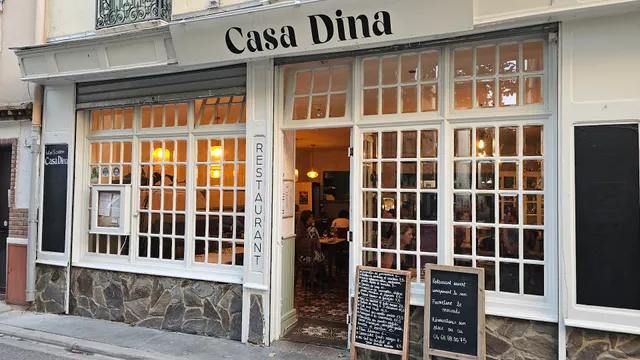 LA CASA DINA