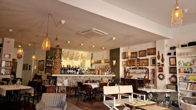 Loqueria, vino natural y tapas