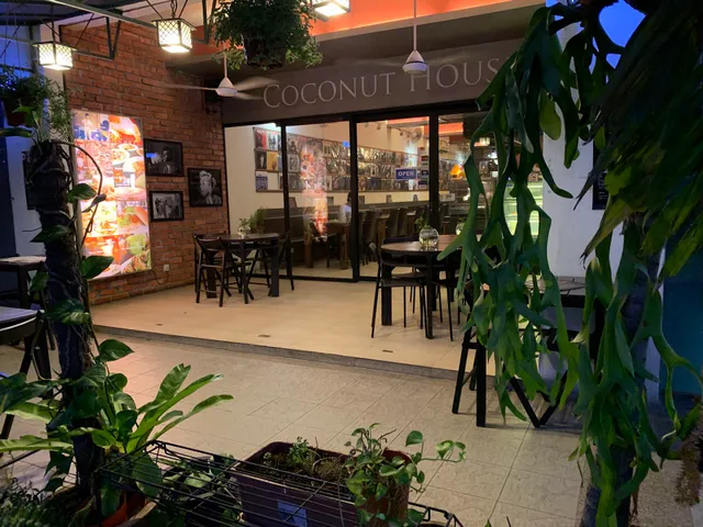 The Italian Job （formerly known as Coconut House）