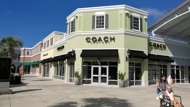 COACH Outlet