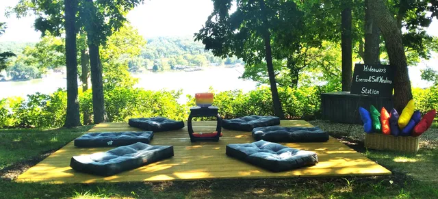 Lake View Hideaway Retreat