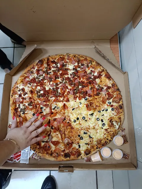 Zoo Pizza Santa Margarita