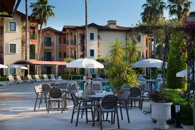 Miramare Queen Hotel