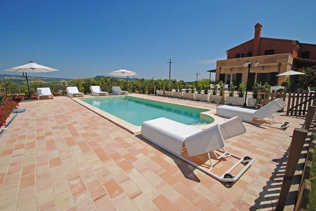 Colle del Giglio Farm Resort Pool