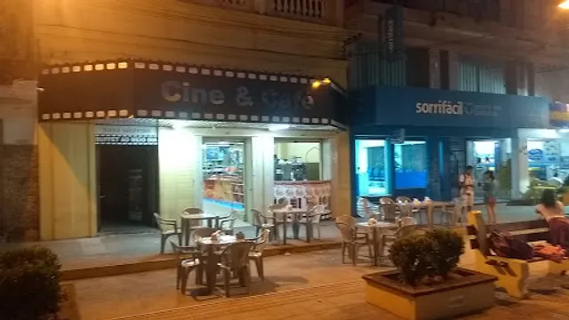 Cine & Café