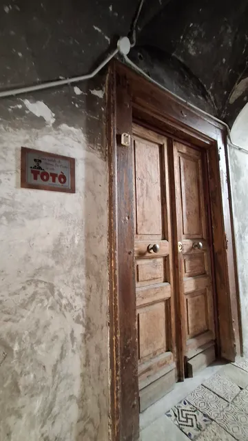La Dimora di Totò, Naples