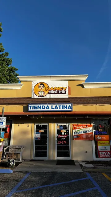 Nancy tienda latina