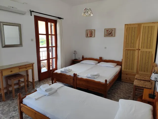 Pagonis Studios Skyros (Pagonis Georgios)