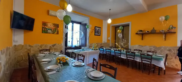 Pizzeria - Trattoria " La Tana Del Gusto"