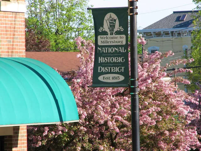 Shop Downtown Millersburg, Ohio
