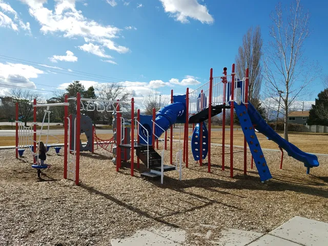 17th South River Park