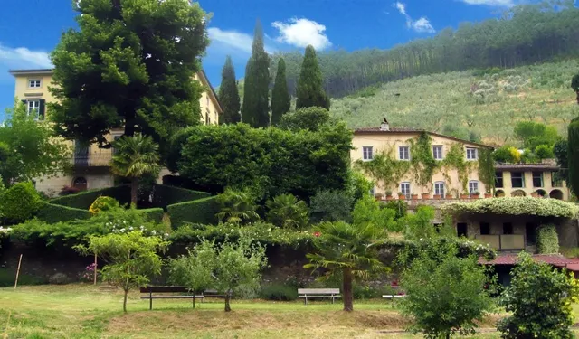 Farmhouse Alle Camelie