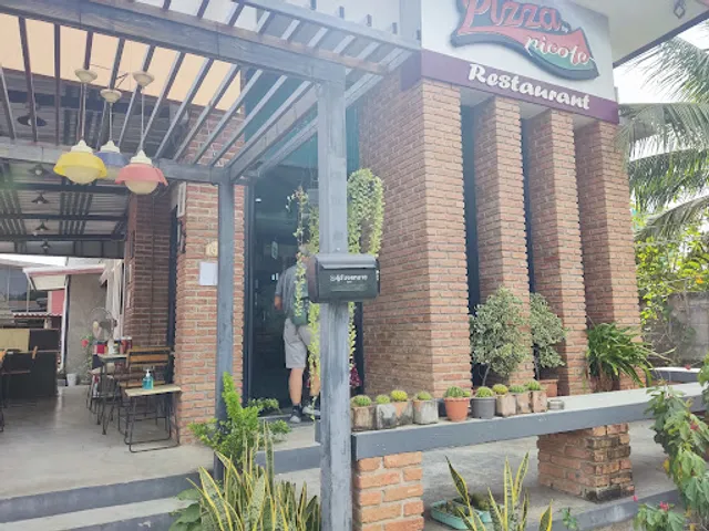 Pizza by Nicole Restaurant