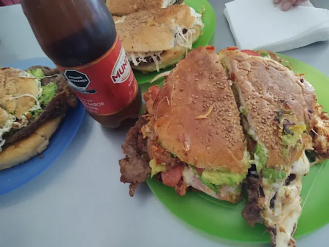 Cemitas Conchita