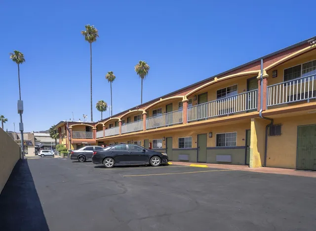 Economy Inn Hollywood